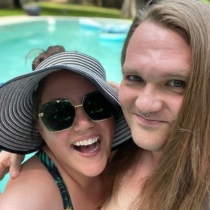 Meet your Posher, Candice